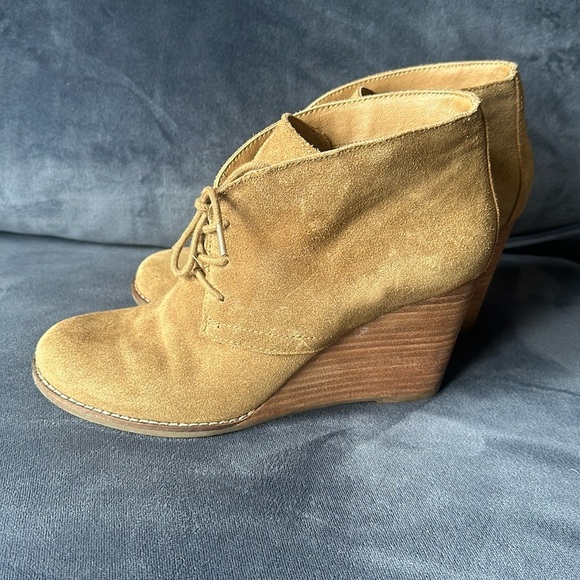 Lucky Brand Yamene Wedge Suede Tan Leather Lace Up Bootie Women's Size 9 M - Picture 2 of 6